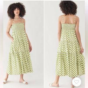 En Saison Smocked Midi Dress Green Size S.